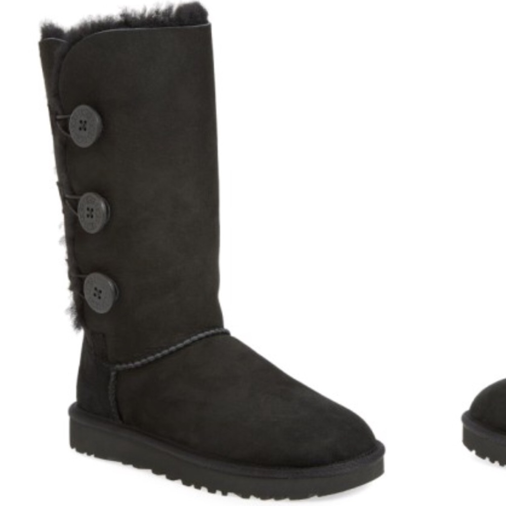 Ugg Bailey Button Triplet Boot size 10